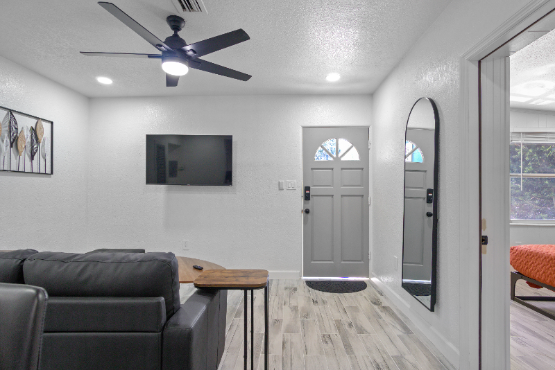 1614 Ferris Ave #1 - Photo 7 of 18