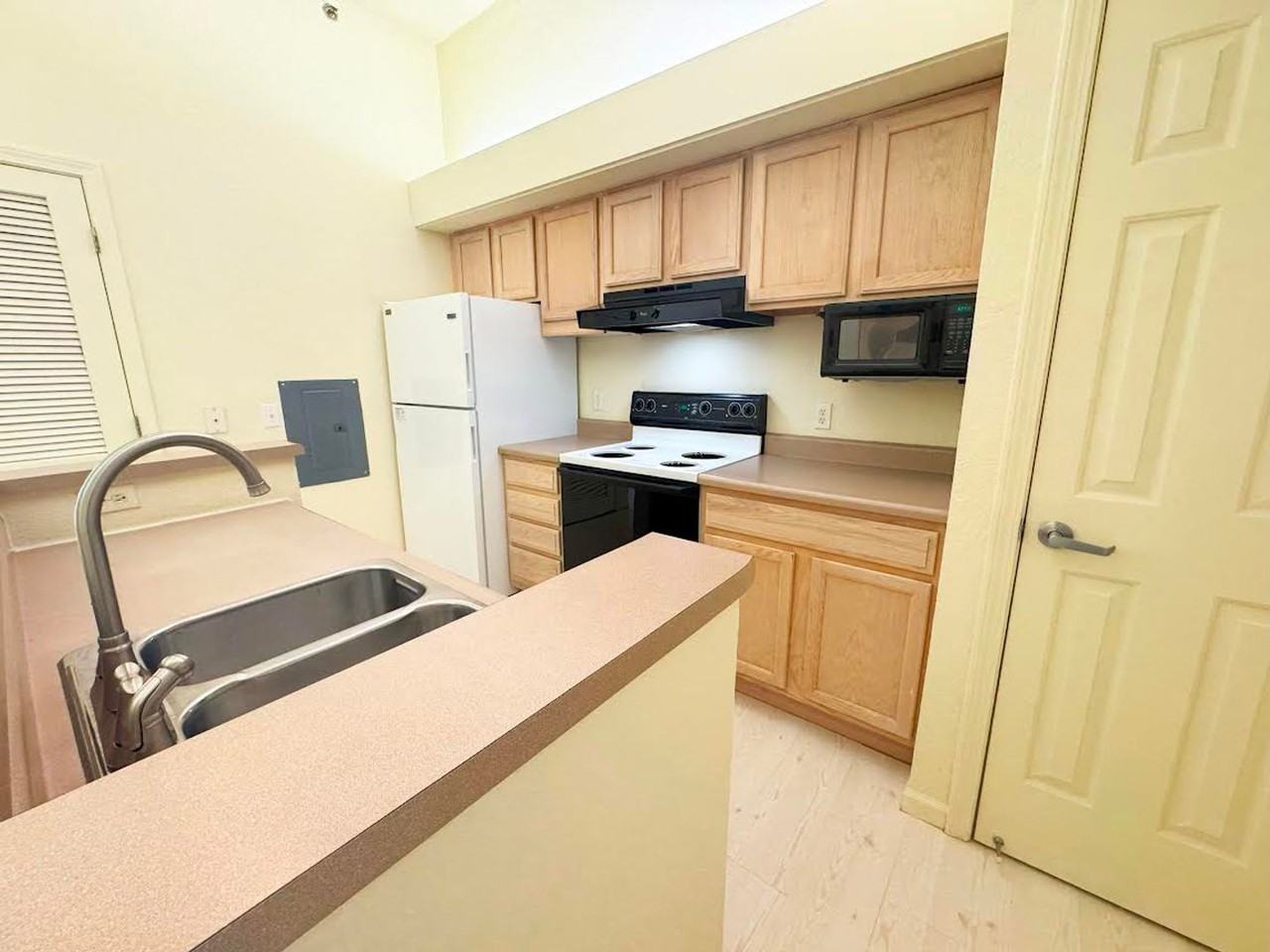 312SPU - Photo 6 of 17