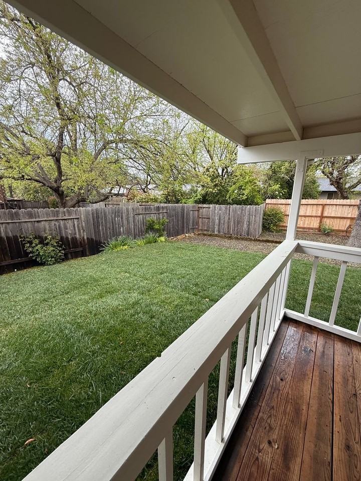 1683 Kildare Dr - Photo 2 of 19