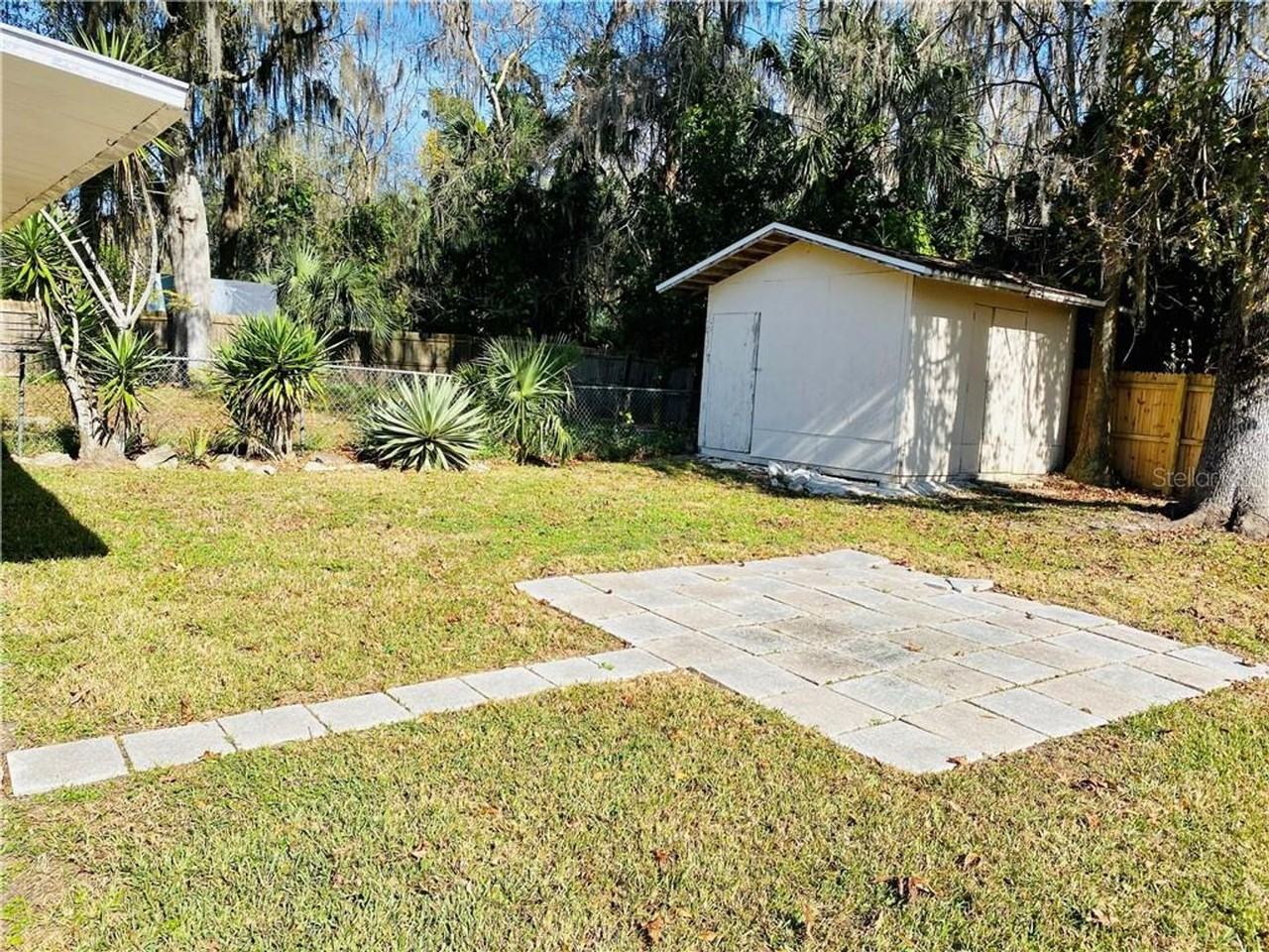 769 Greenway Pl - Photo 2 of 14