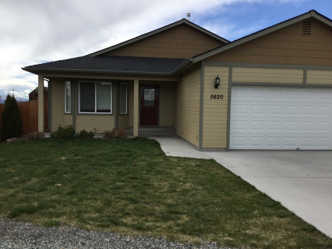 5620 Mickshelly Cir - Photo 2 of 2