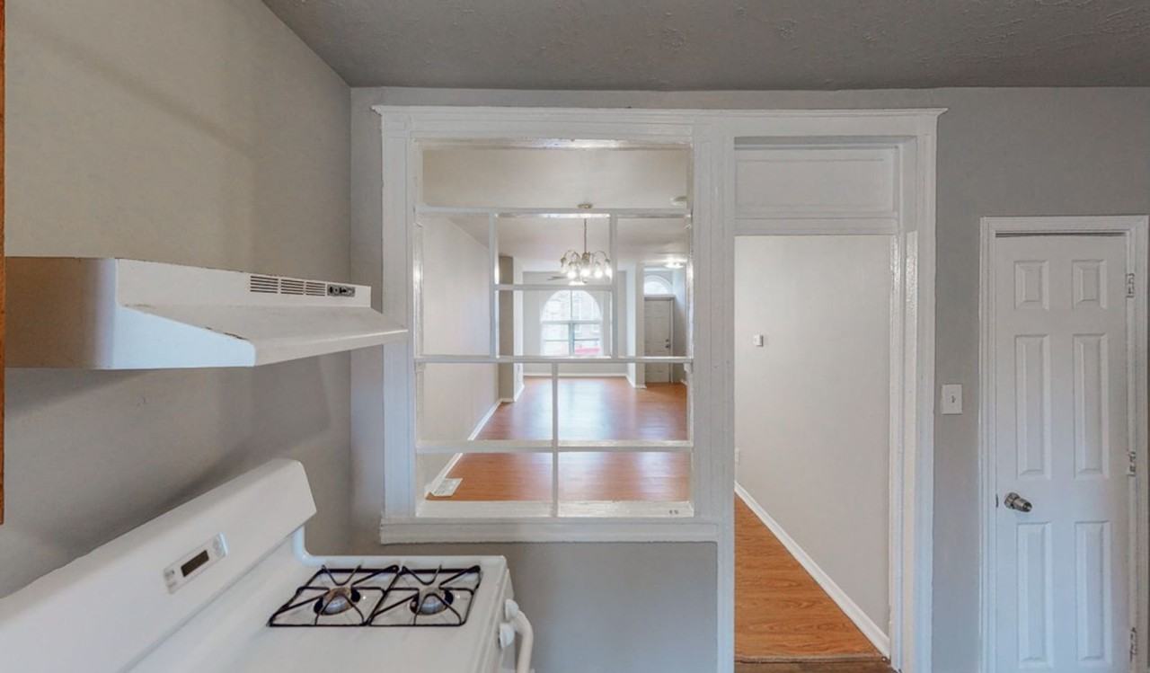 2429 Druid Hill Ave - Photo 4 of 13