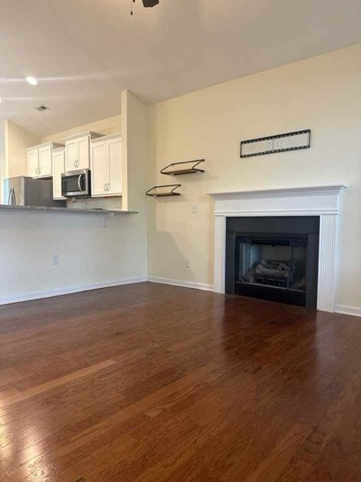 103 Grand Oaks Dr - Photo 3 of 34