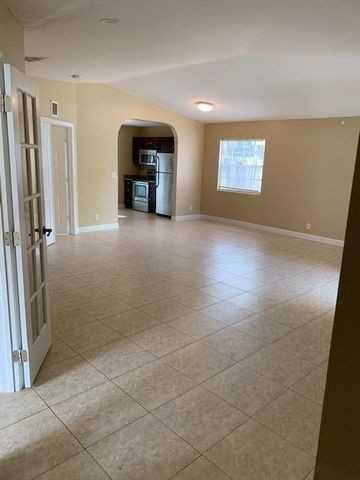 6778 Australian St #NA - Photo 3 of 16