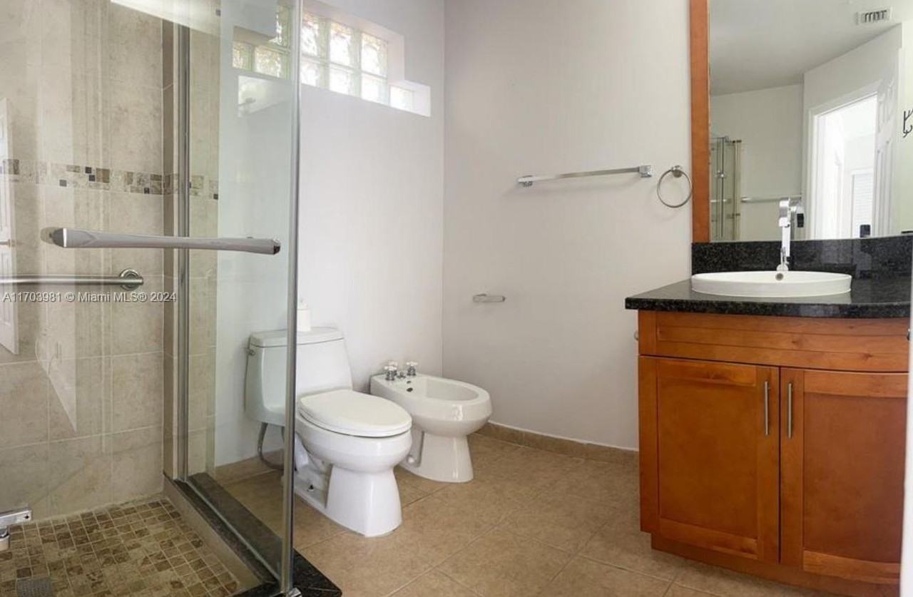 8050 Sw 157th Pl #NA - Photo 7 of 14