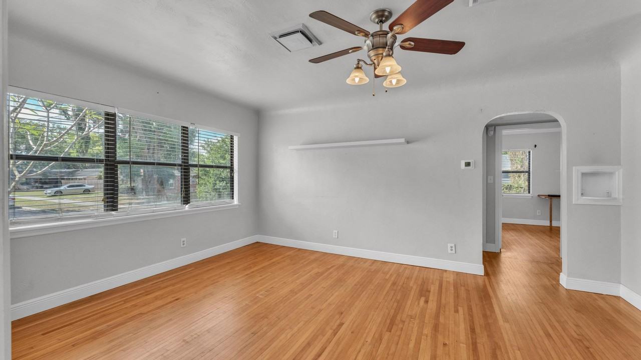 1026 E Palmetto St - Photo 6 of 30