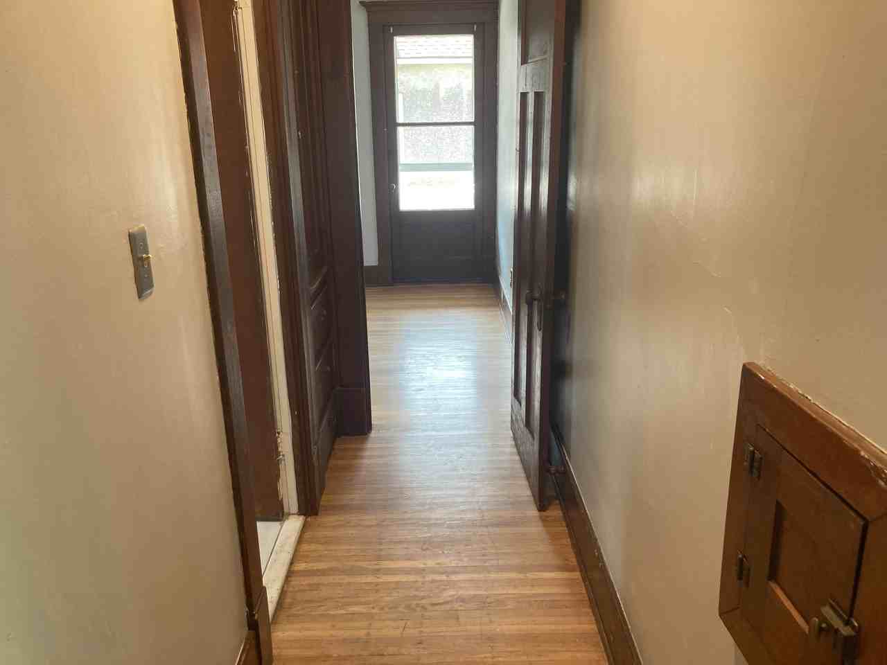 790 Mckinley Pkwy - Photo 3 of 15