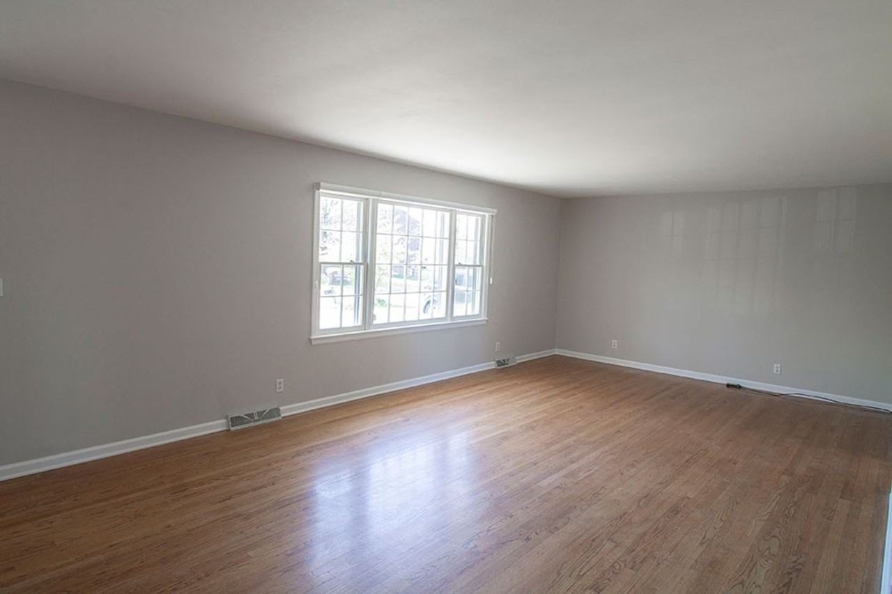 2207 Bushnell Dr - Photo 4 of 50