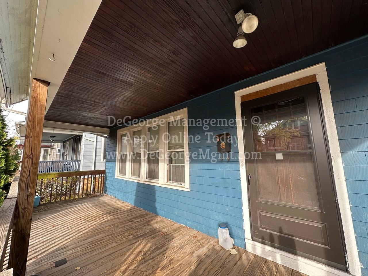 292 Rosewood Ter - Photo 2 of 13