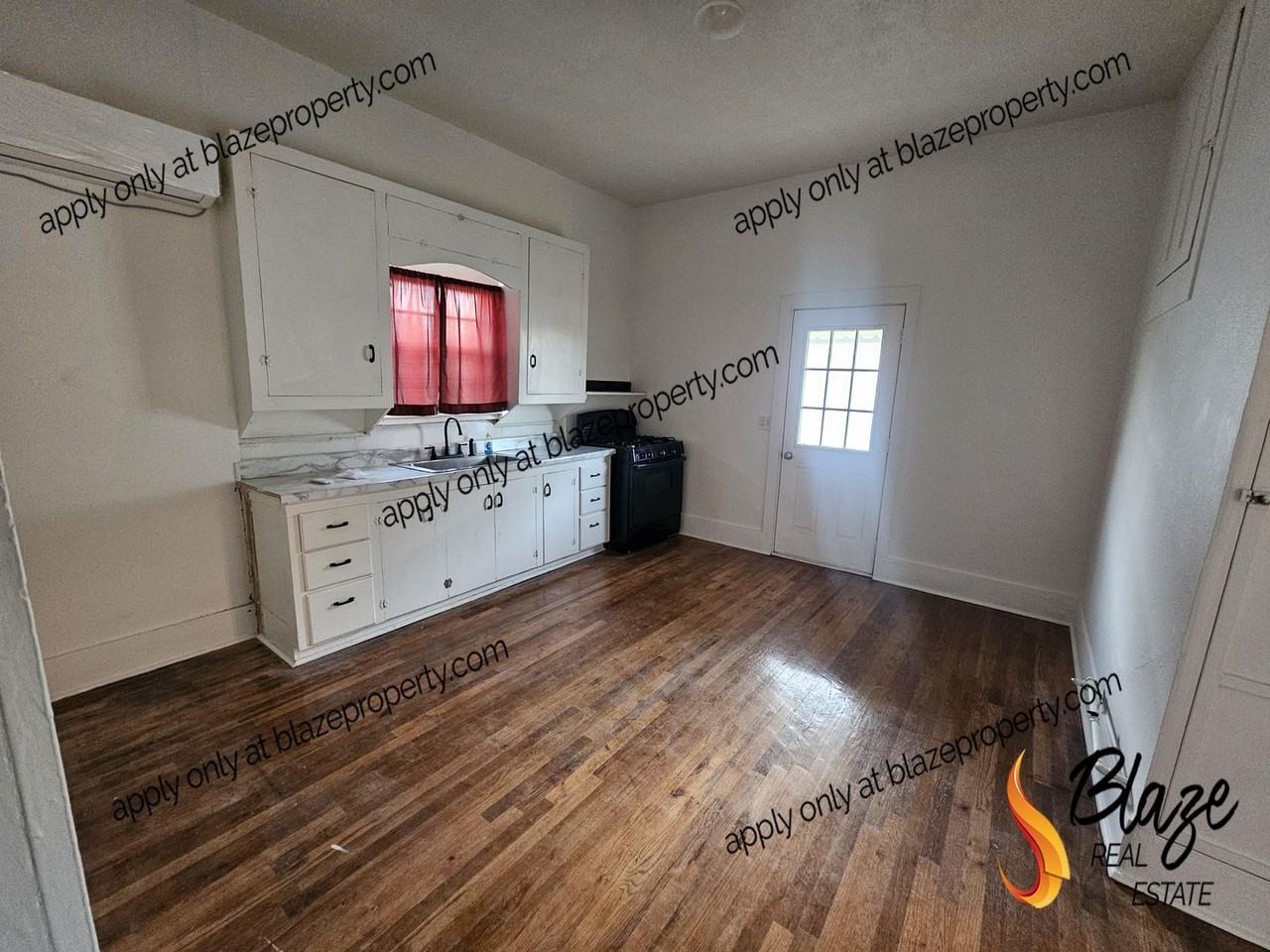1511 Se 11th Ave - Photo 3 of 14