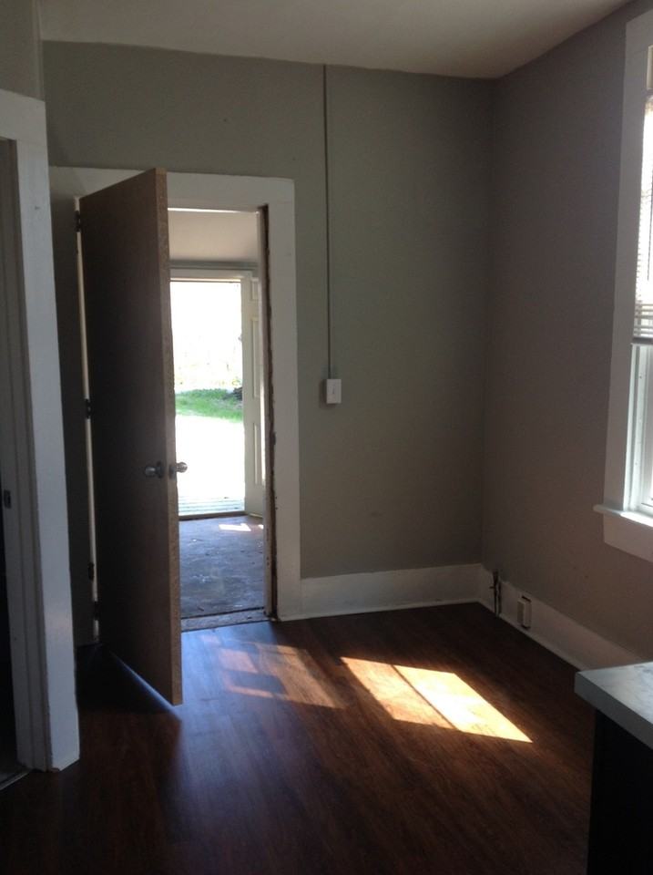 The Green Door - Photo 2 of 13