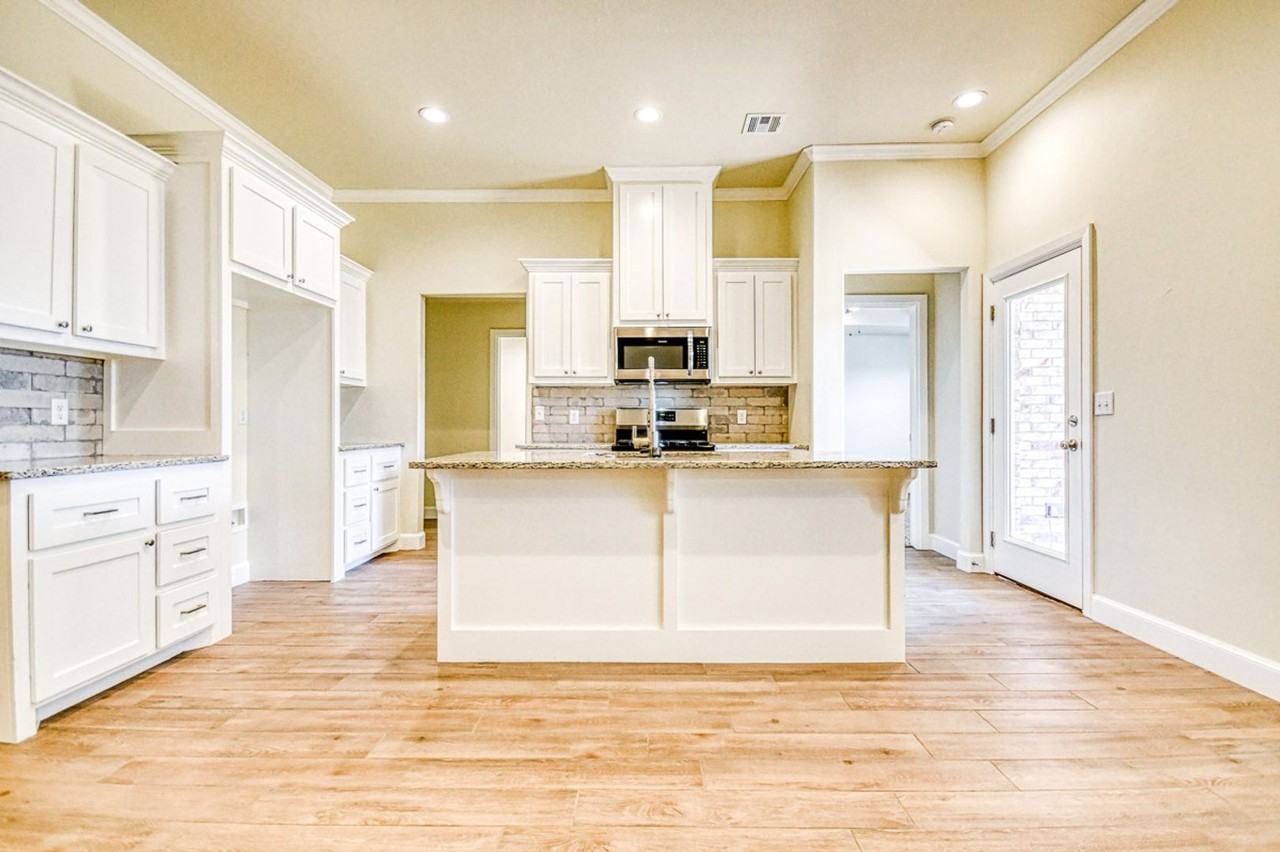 3100 Pebble Pond Dr - Photo 5 of 50