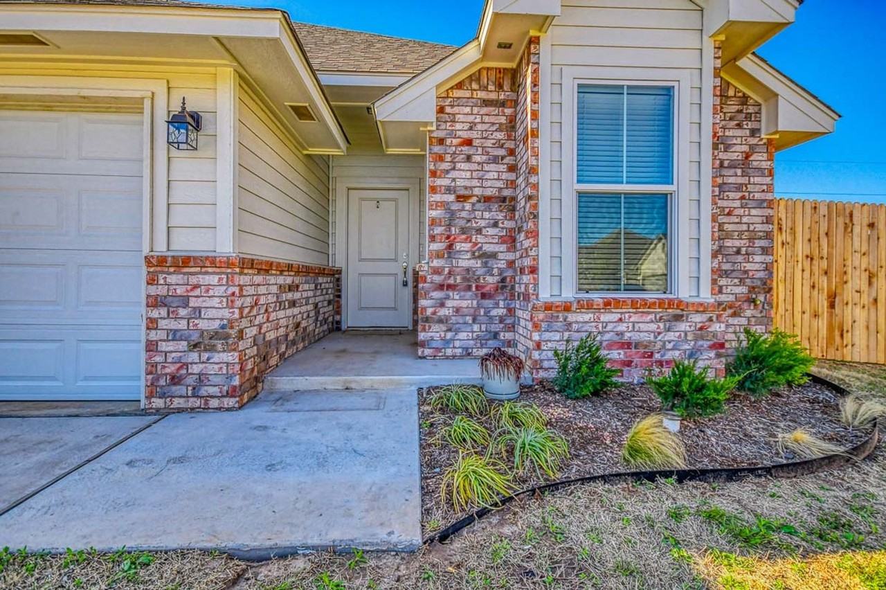 3100 Pebble Pond Dr - Photo 6 of 50