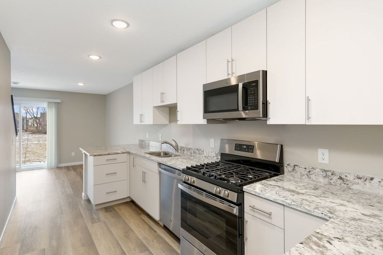 6036 Manchester Ave Ne - Photo 2 of 13