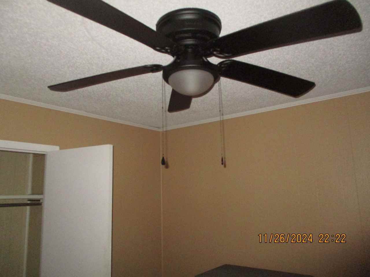 312 Miles St - Photo 3 of 4