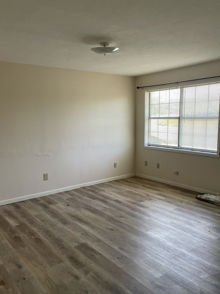 150 W 7th St #NA - Photo 5 of 5