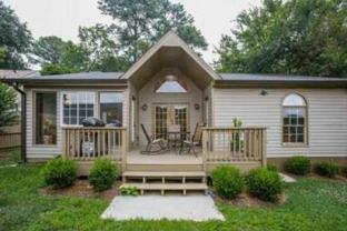 2220 Lenox Rd Ne #NA - Photo 1 of 1