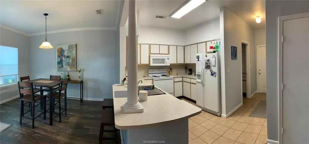 1252 Canyon Creek Cir - Photo 5 of 15