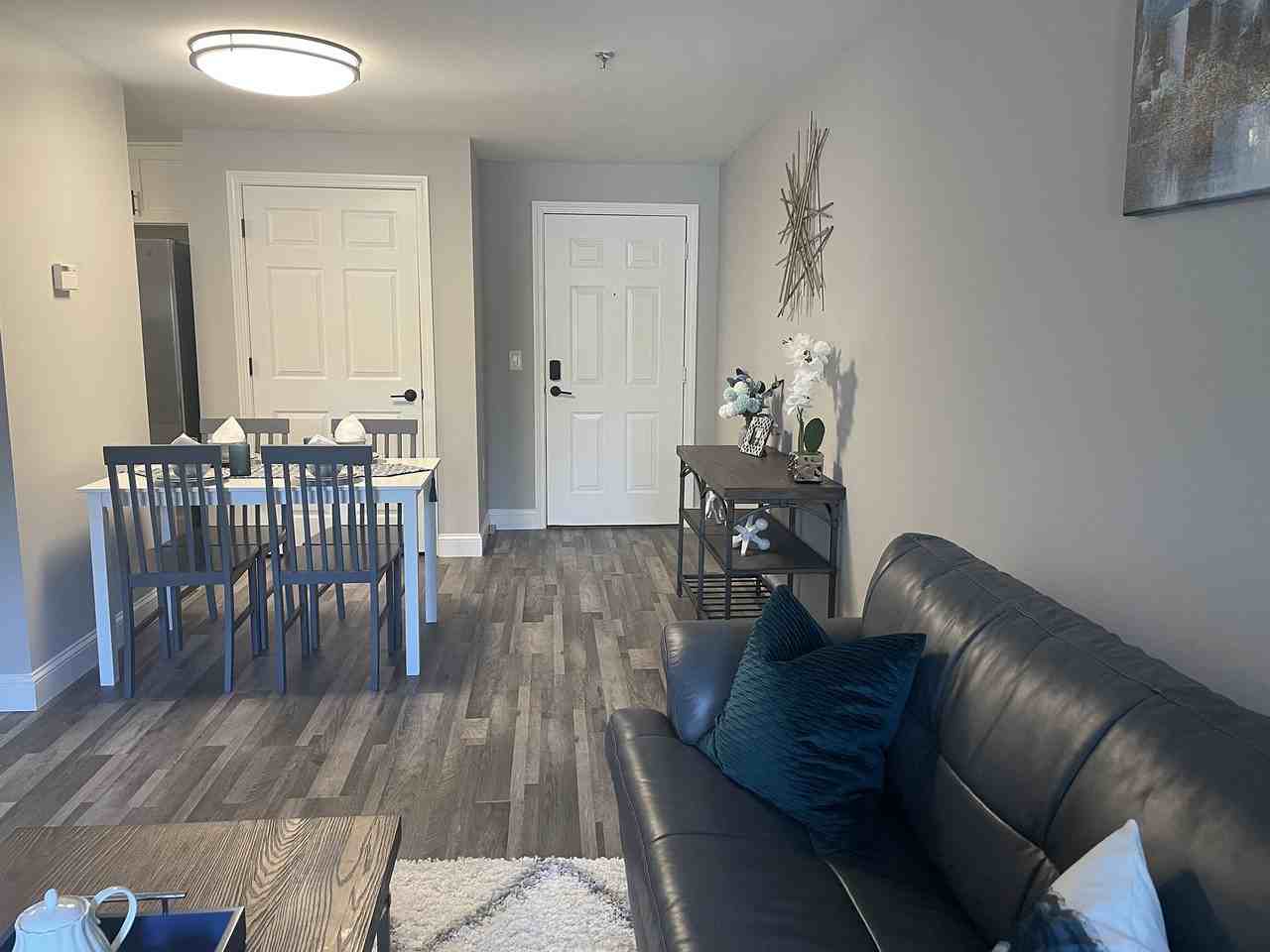 Hollis Commons - Photo 6 of 14