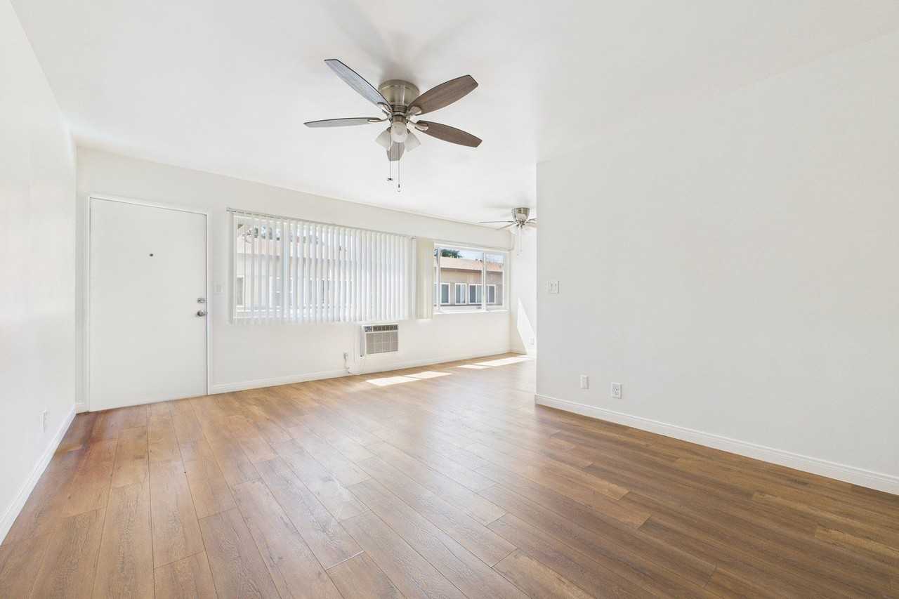 13060 Burbank Blvd. Apartments - Photo 2 of 55