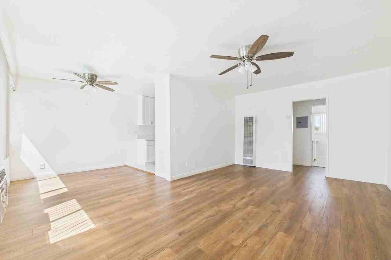 13060 Burbank Blvd. Apartments - Photo 4 of 55