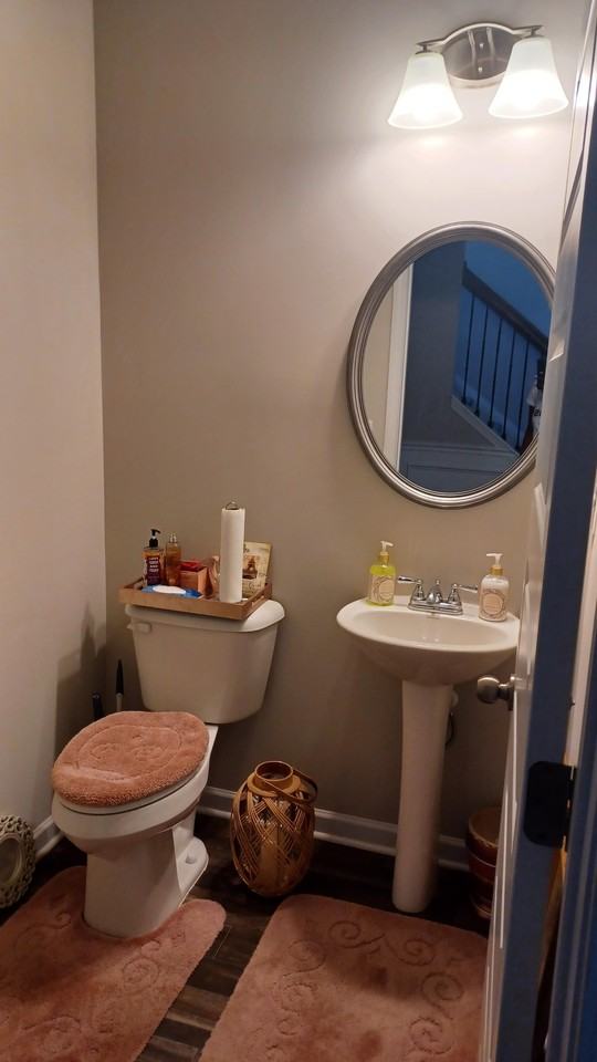 Hastings Manor Ln - Photo 2 of 11