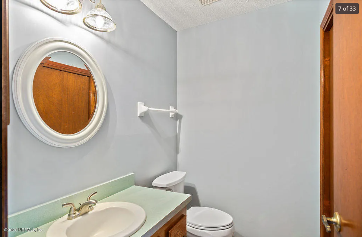 11211 Windtree Dr E - Photo 5 of 29