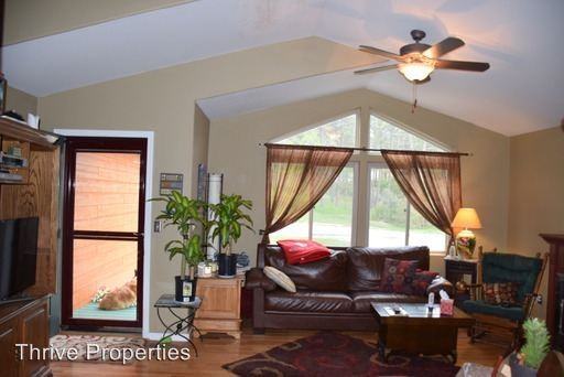 5141 Pinedale Heights Dr - Photo 2 of 10