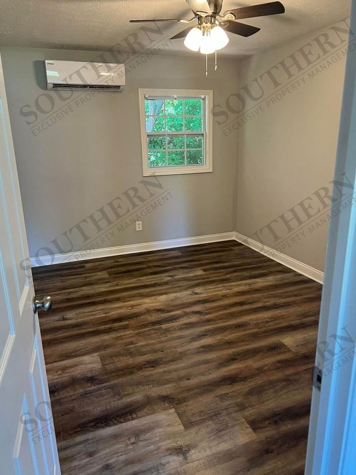 Mt Victor Estates - Photo 2 of 11