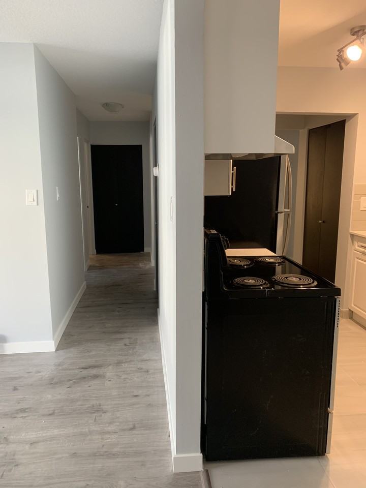 Sevilla Apartments - Photo 4 of 30