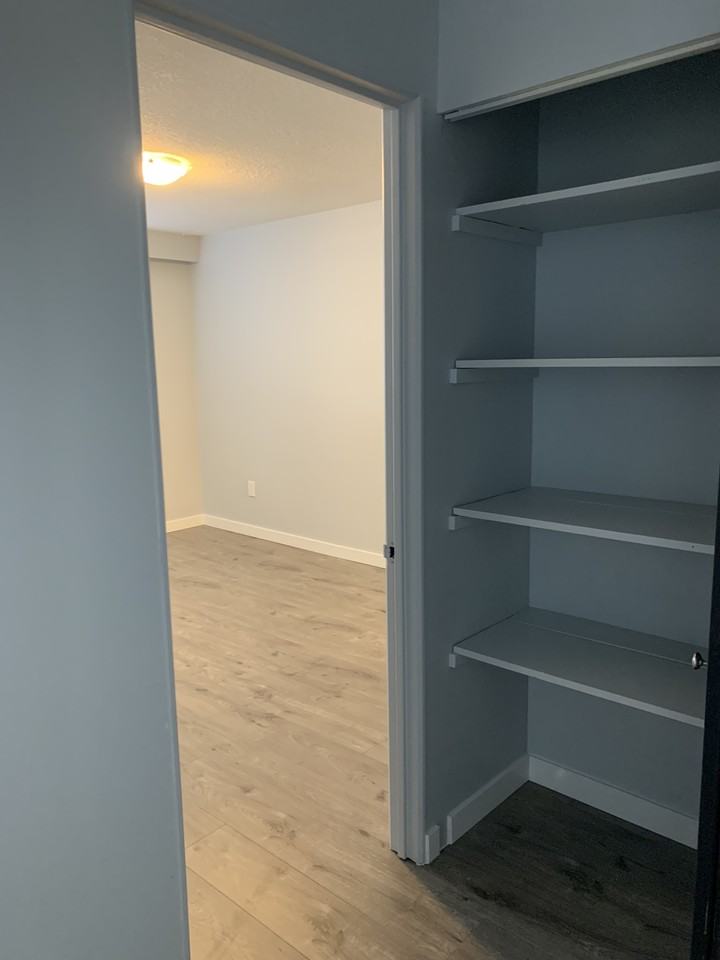 Sevilla Apartments - Photo 7 of 30