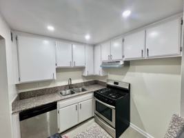 featured image of 6943 Haskell Ave