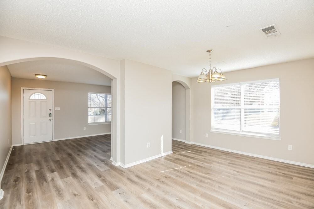 8101 Gardengate Court - Photo 6 of 17