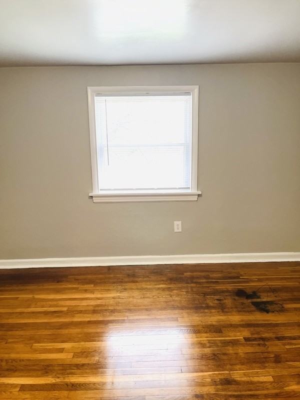 5435 Remuda Dr - Photo 4 of 10