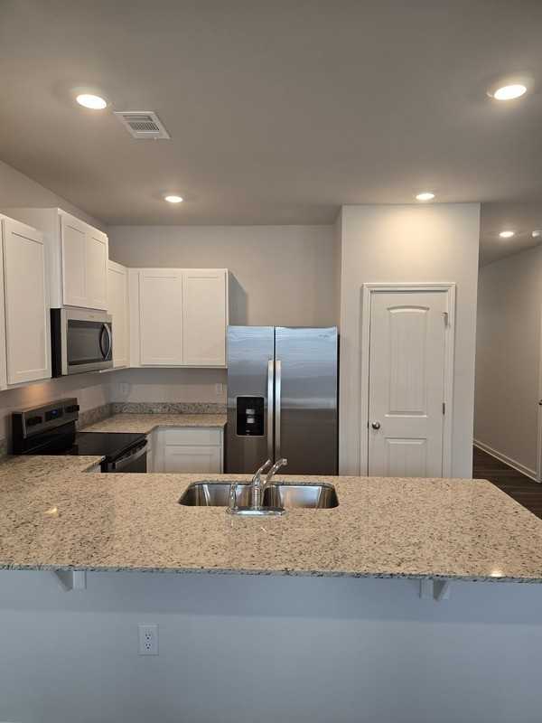 10 Sweetspire Dr Nw - Photo 2 of 36