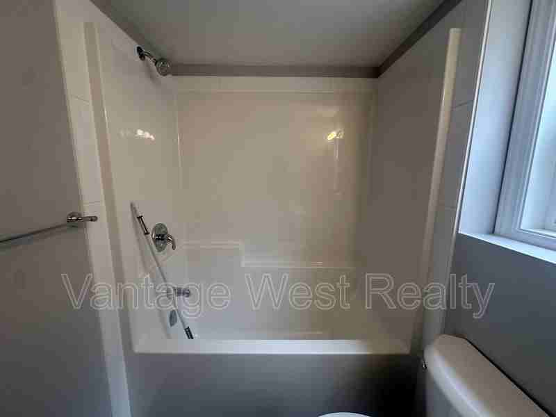 2024 Southview Ave #2 - Photo 3 of 13