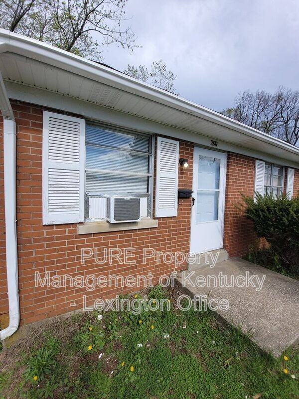 627 Silverleaf Dr - Photo 2 of 15