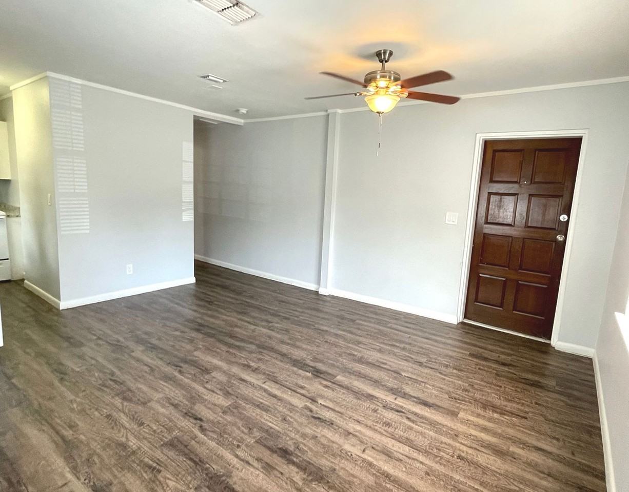 Himes Townhomes - Photo 3 of 50