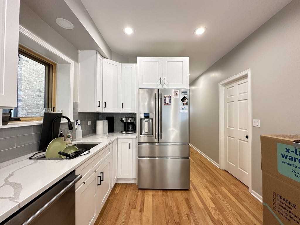 1424 N Bosworth Ave #1 - Photo 3 of 21