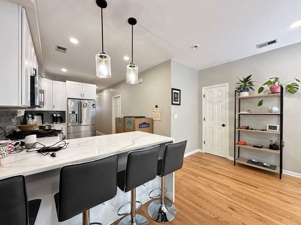 1424 N Bosworth Ave #1 - Photo 7 of 21