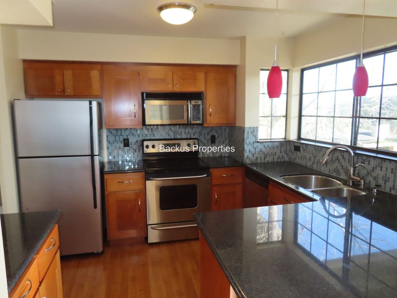 530 Pheasant Ridge Rd - Photo 6 of 18