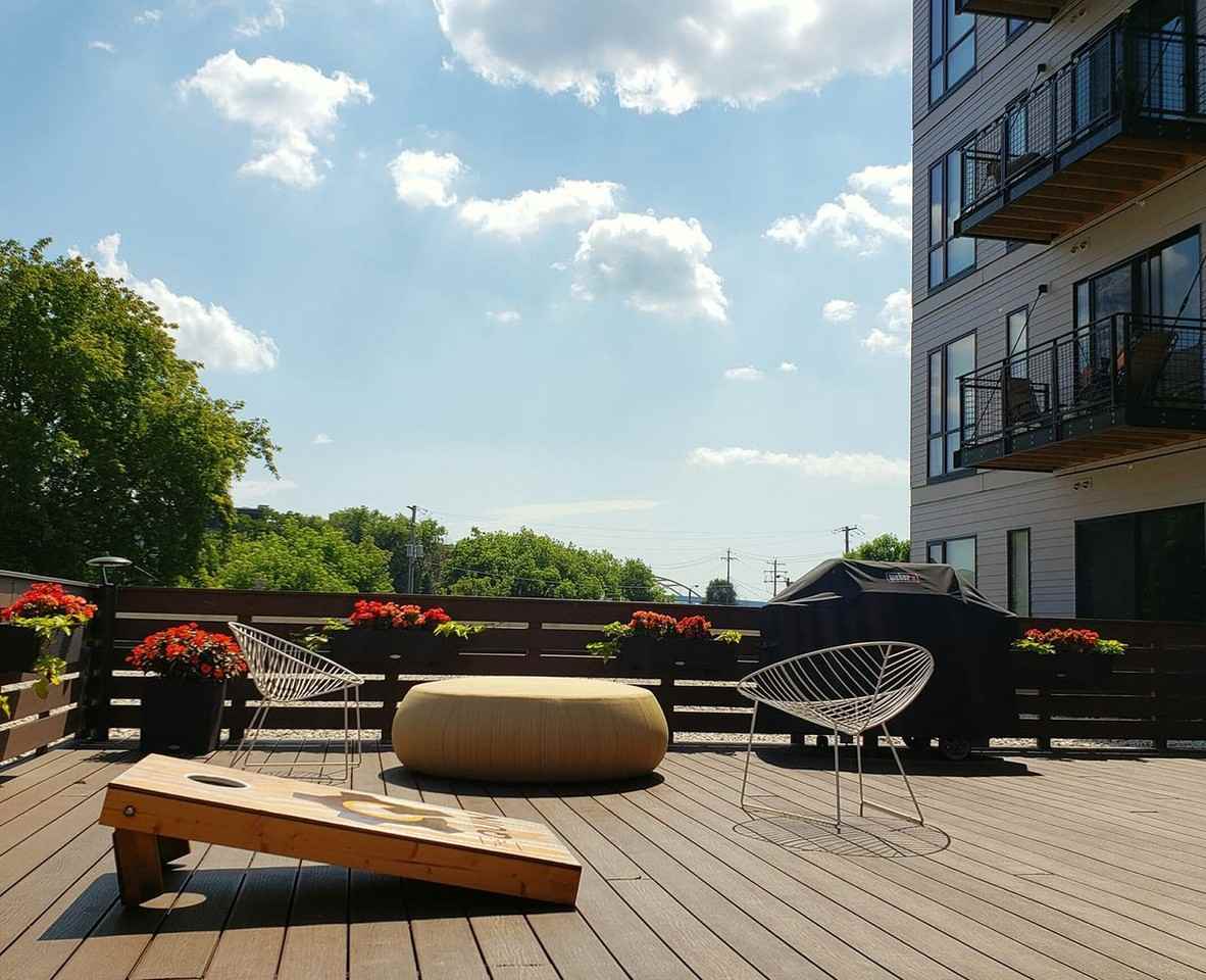 The Quin - Photo 7 of 50