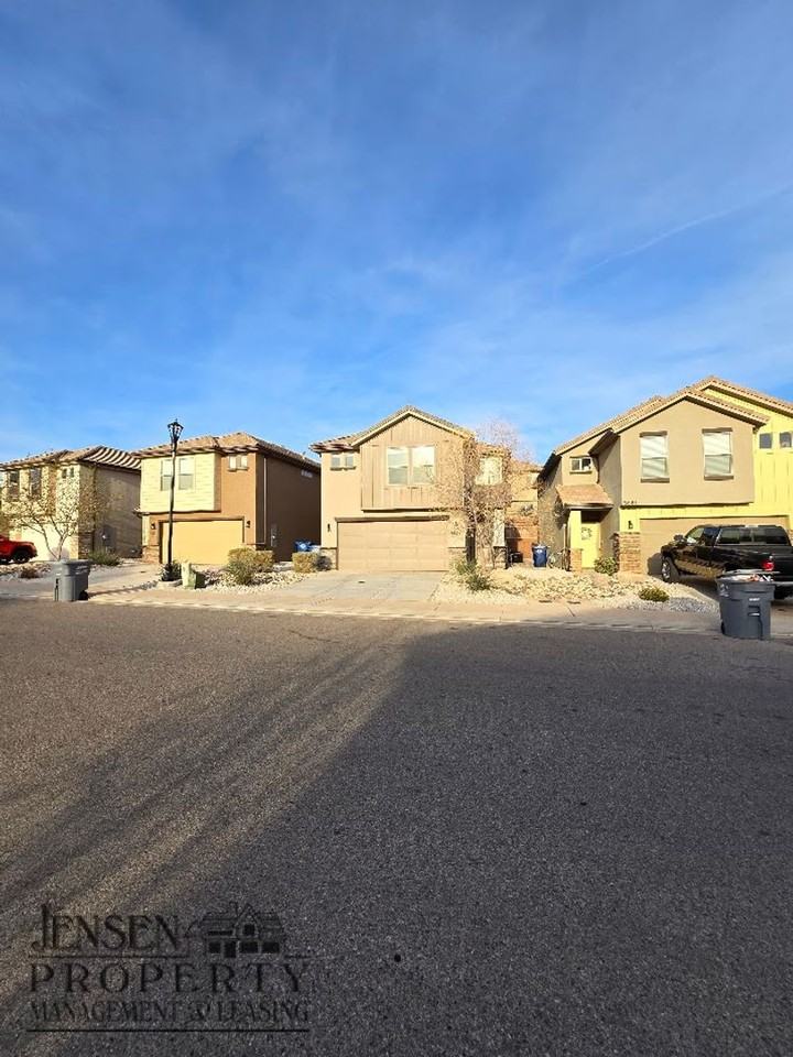 5848 S Challenger Way - Photo 7 of 50