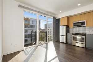 featured image of 840 E Denny Way