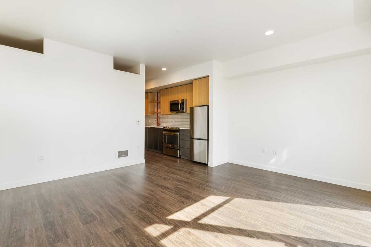 101 Broadway, Live Here, Go Anywhere, Currently offering first month free - Photo 6 of 50