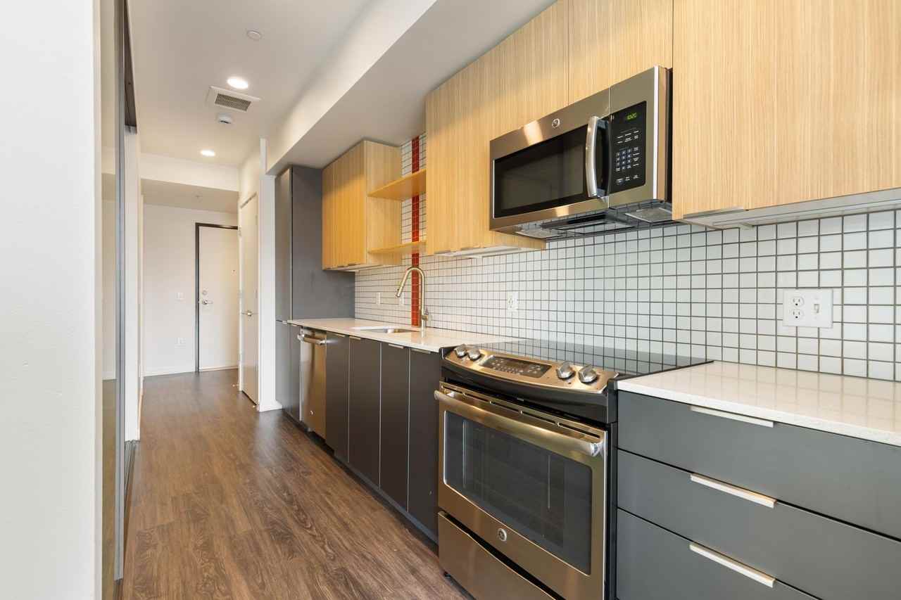 101 Broadway, Live Here, Go Anywhere, Currently offering first month free - Photo 7 of 50