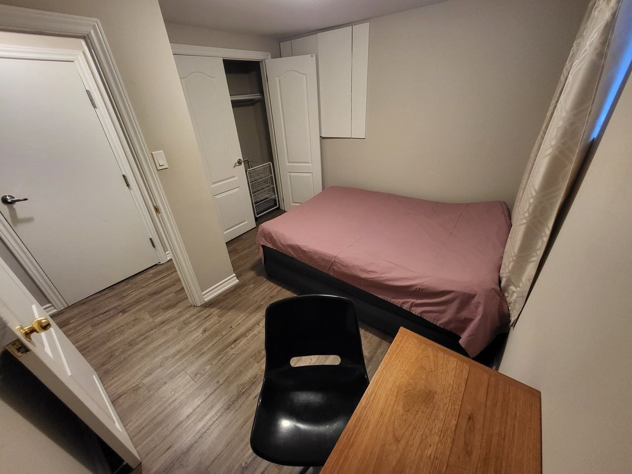 63 Watson Crescent - Photo 2 of 12