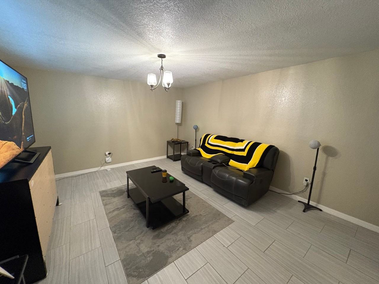 2900 Schooner Dr - Photo 2 of 14