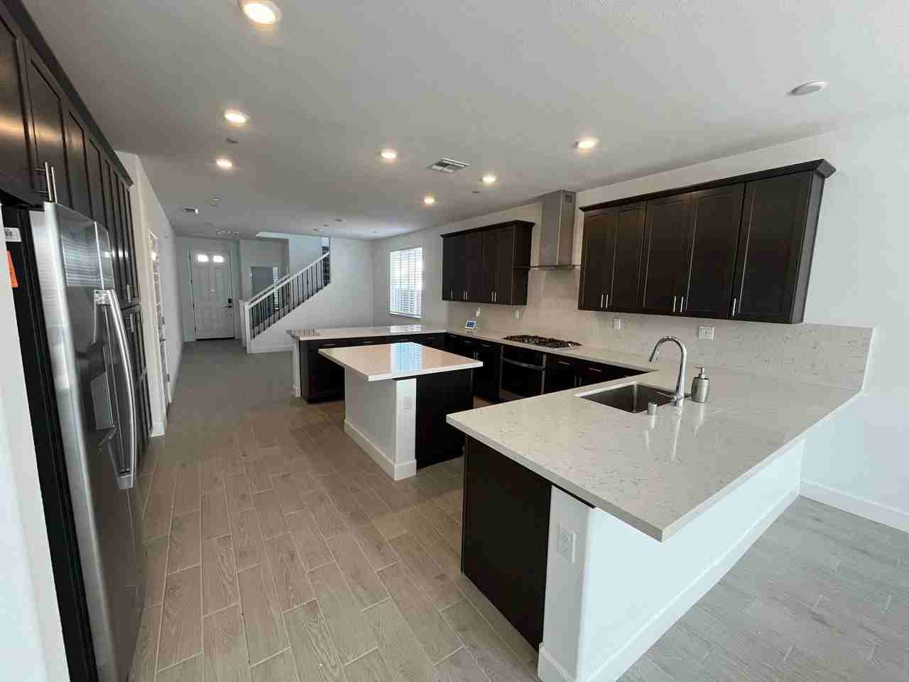 1583 Levy St - Photo 3 of 36