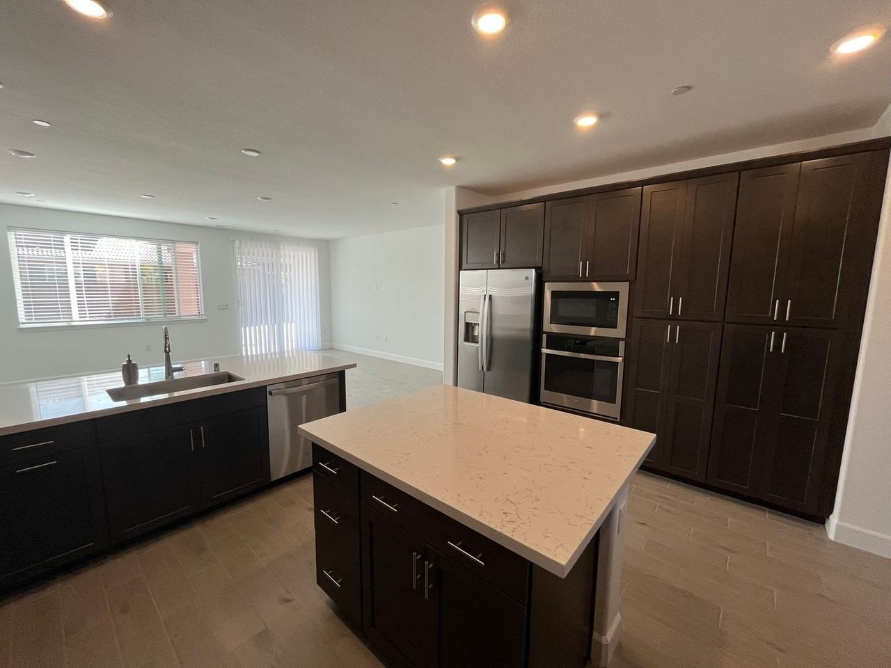 1583 Levy St - Photo 7 of 36